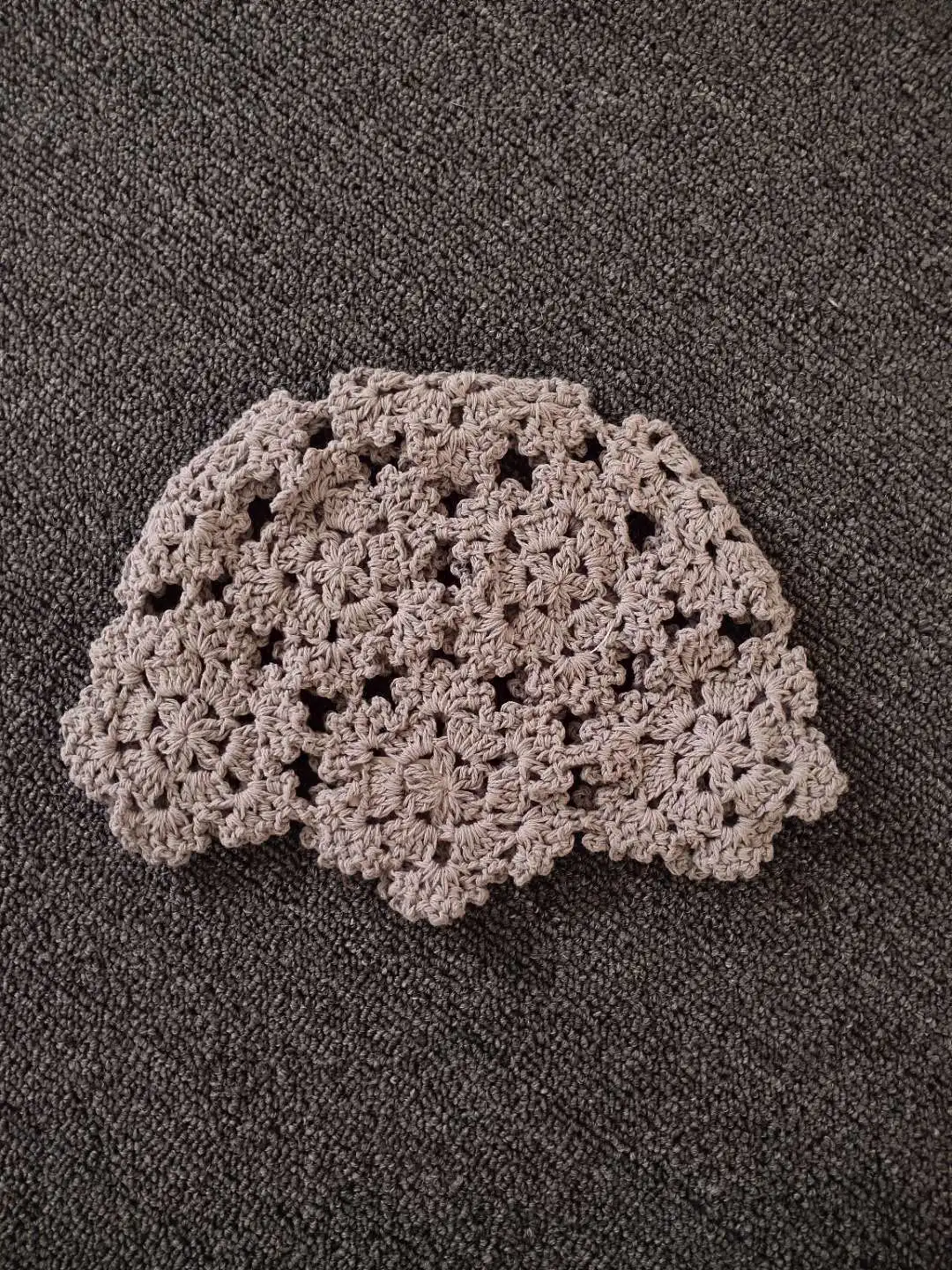 100% Cotton Handmade Crochet Lace Hollow beanies Hat Female Spring Summer Beanies Elegant Skuilles Shopping Head Wear for Women 4