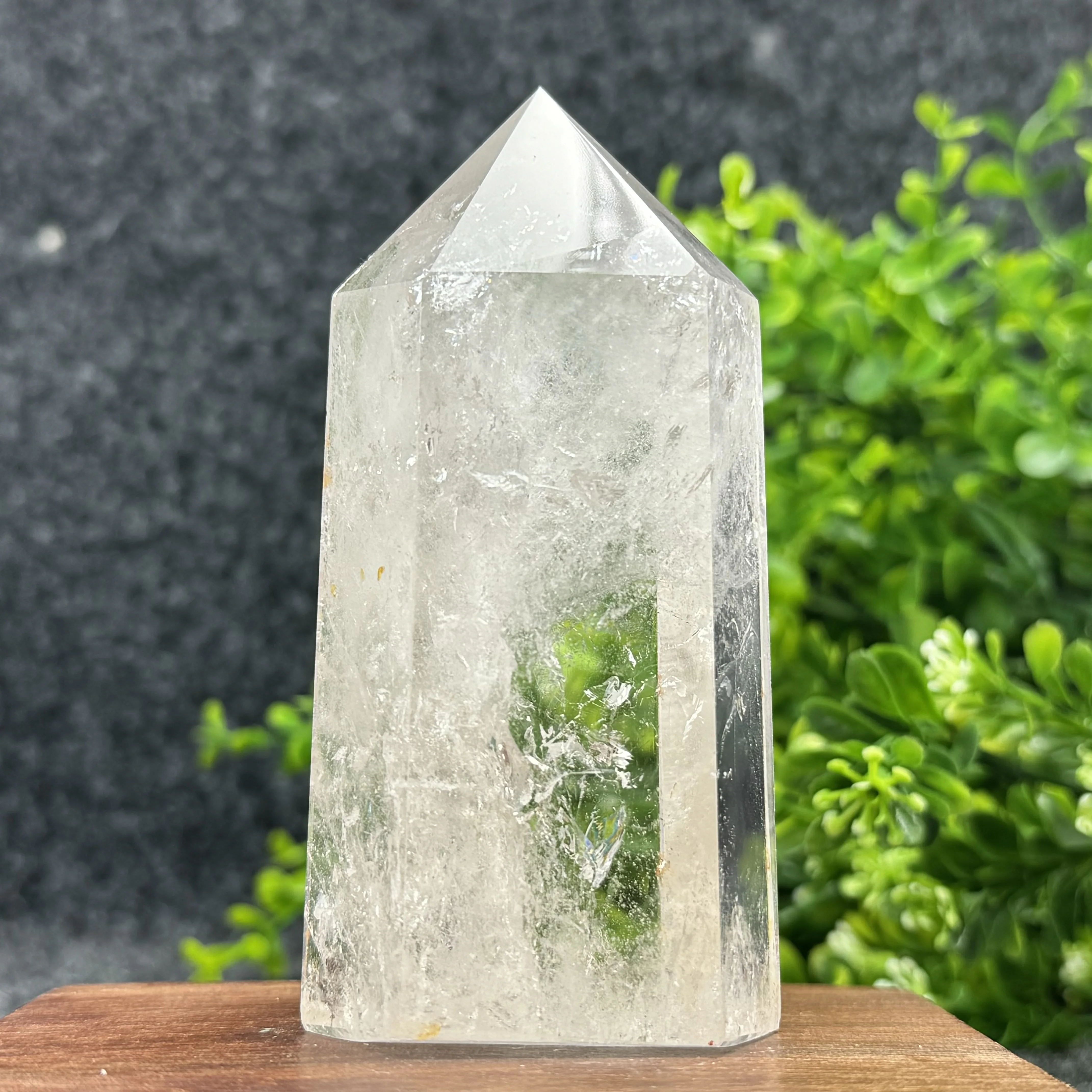 

Natural White Crystal Quartz Obelisk Yoga Energy Stone Witchcraft Spiritual Meditation Treatment Feng Shui Home Decoration Gift