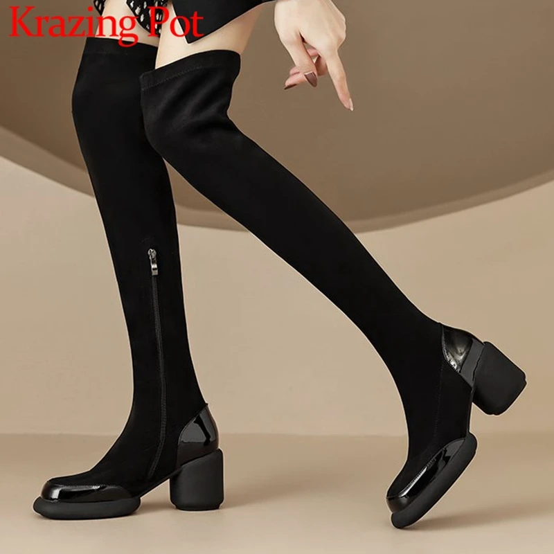 

Krazing Pot 2023 Flock Round Toe Equestrian Boots Thick High Heels Splicing Gentlewomen Comfortable Zipper Over-the-knee Boots