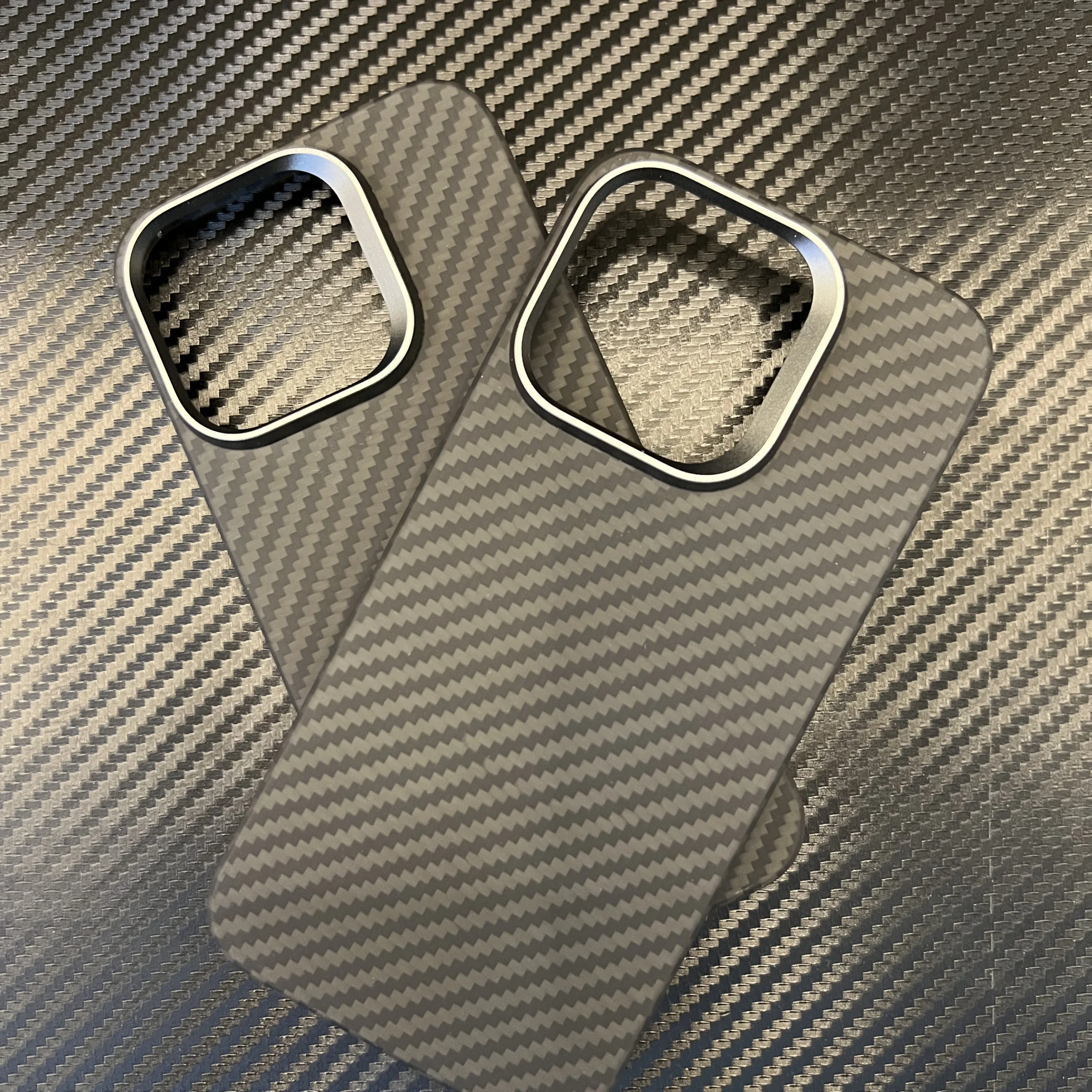 Deluxe Kevlar carbon fiber, ultra-thin magsefe 1500D protective mobile phone case for iPhone 15Pro anti-drop case