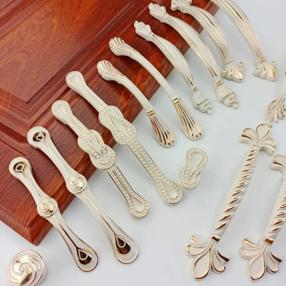 Slide image 70dcefd442a1434aa4e4a3953965bc3b