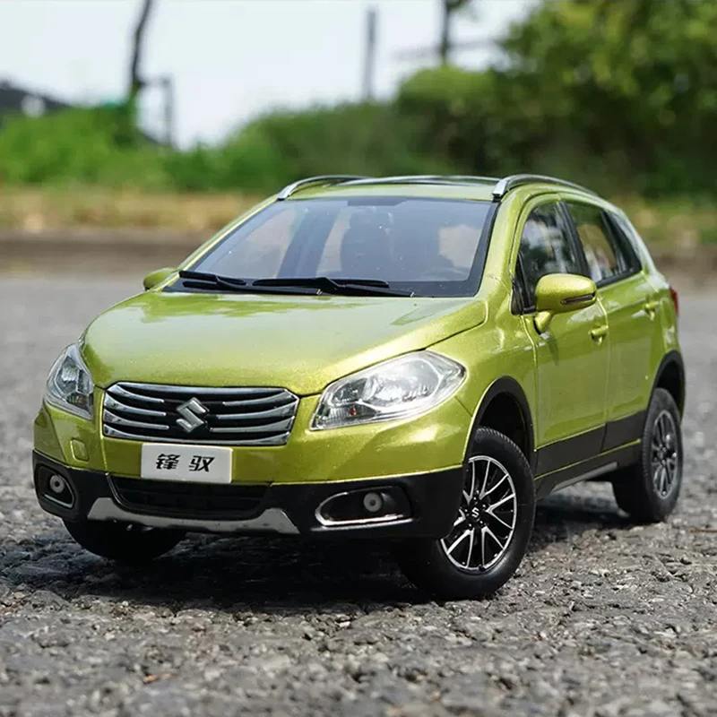 1-18-Scale-Suzuki-S-CROSS-Alloy-Car-Model-Collection-Ornament.jpg