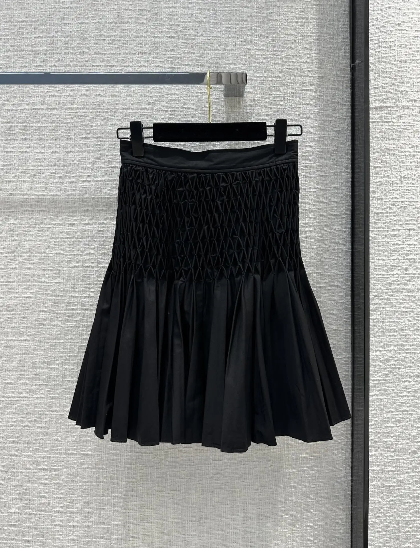 

2023 New product heavy craft produced pleated skirt bouquet layering design version of stylish and advanced