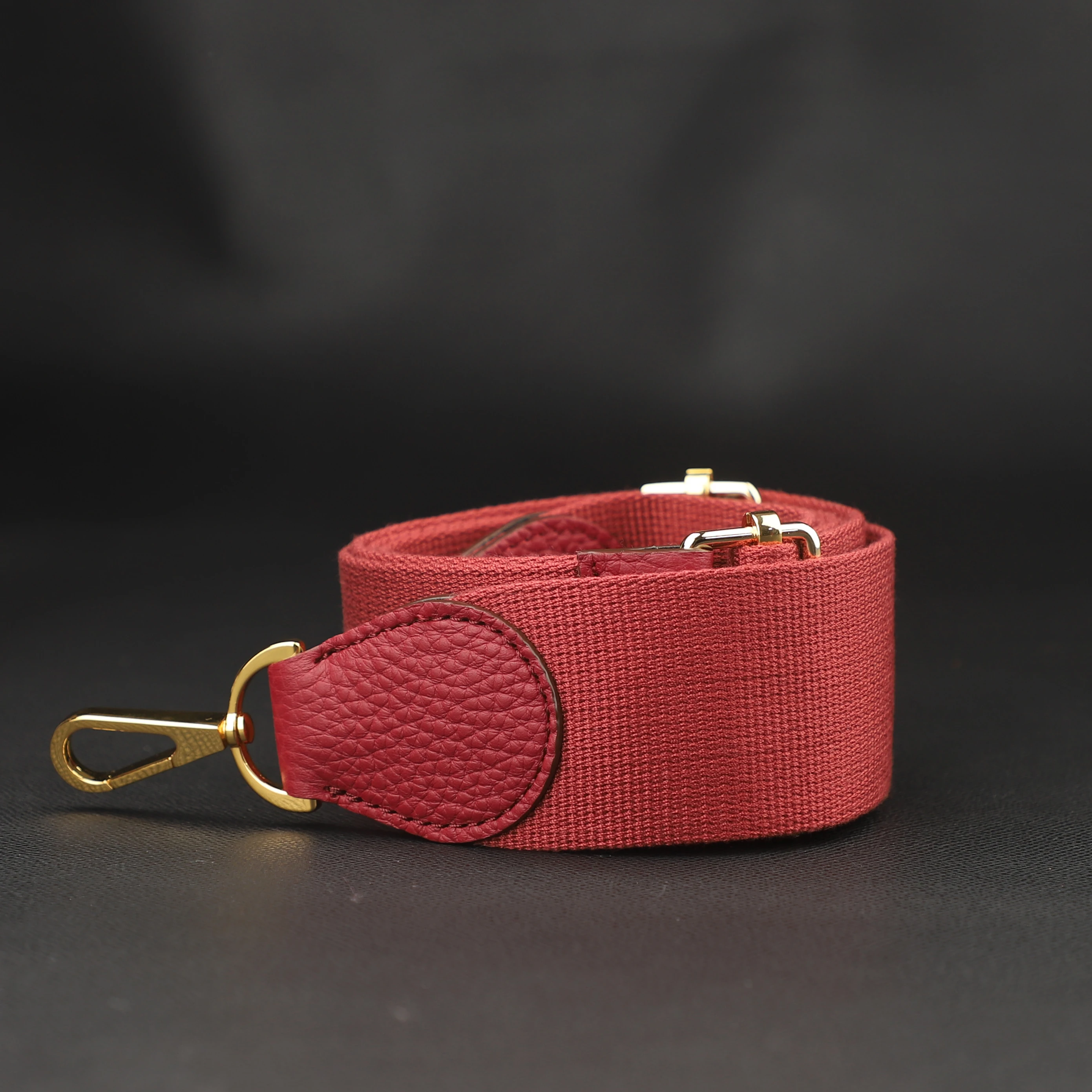 thumbnail image 1 of Correa de lona y cuero de 50 mm ajustable para bolso Evelyne, Correa de hombro de lona y cuero para bolso Evelyn, Accesorios para bolso, 1 of 5