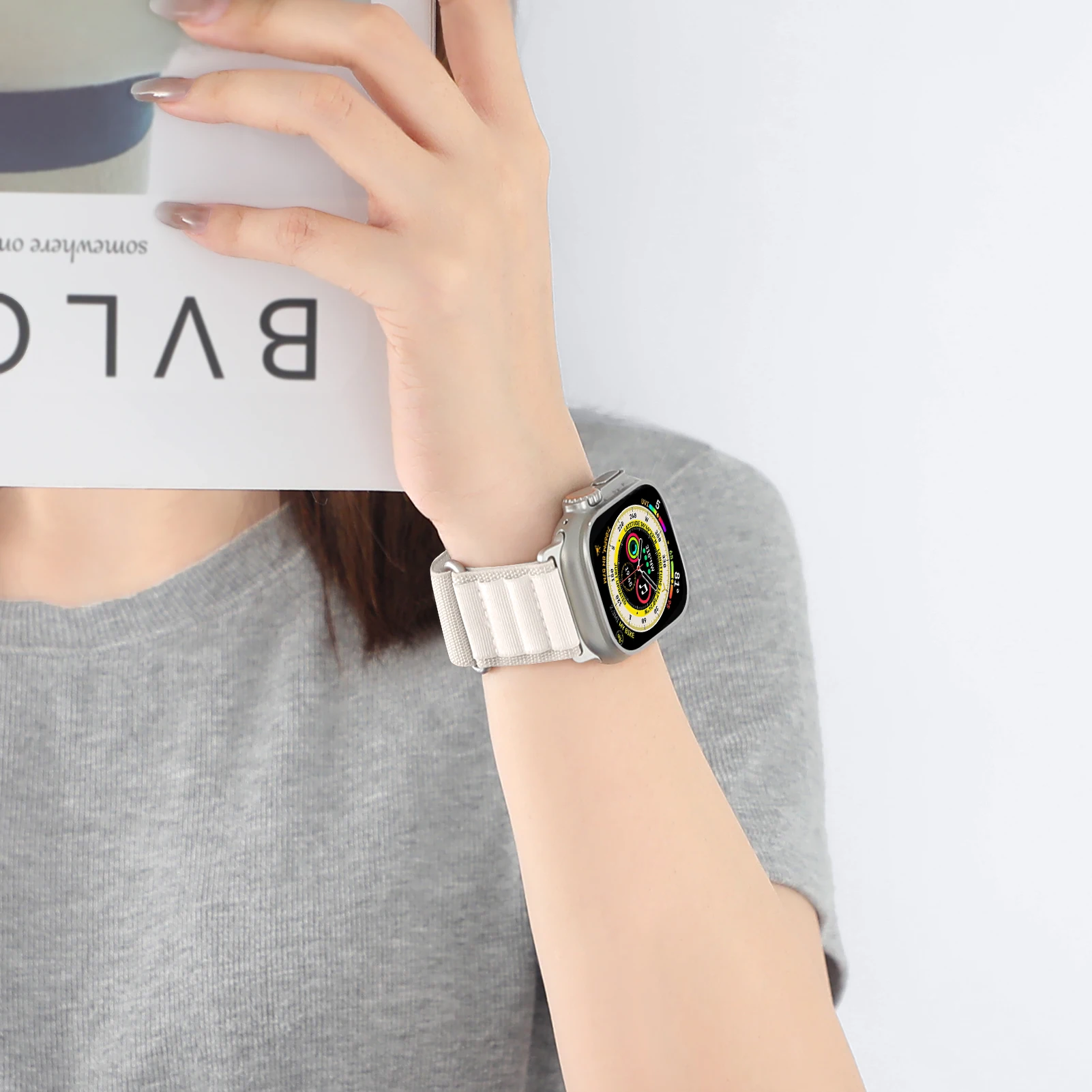 รูปสินค้า สายนาฬิกา Apple Watch แบบ Alpine สำหรับหลายรุ่น