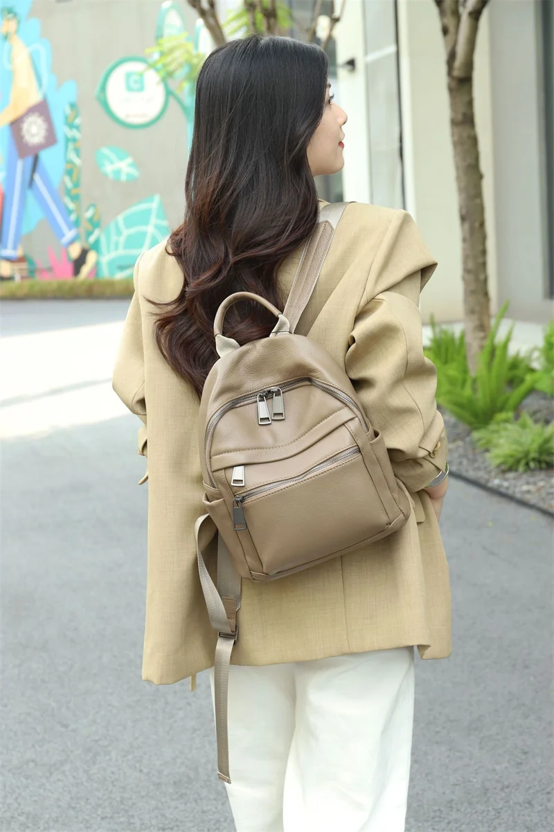 Weicher täglicher Damen-Rucksack aus echtem Leder, groß, geräumig, modisch, Rucksack aus Rindsleder, für Reisen, Business, College-Umhängetasche – Detail 10