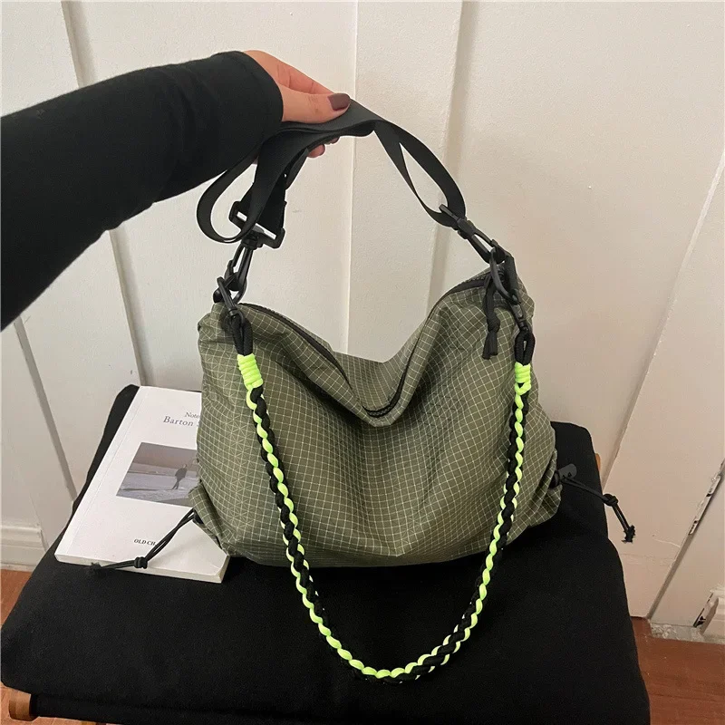 Elegant Women's Large-Capacity Plaid Tote Bag