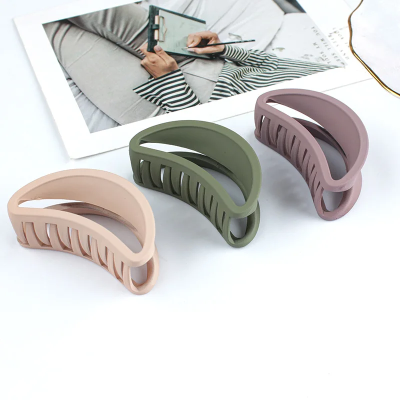 

Japanese And Korean Headdress Frosted Acrylic 5.5CM Grip Gentle Horsetail Clip Sweet Girl Side Clip Crescent Grip Ornaments