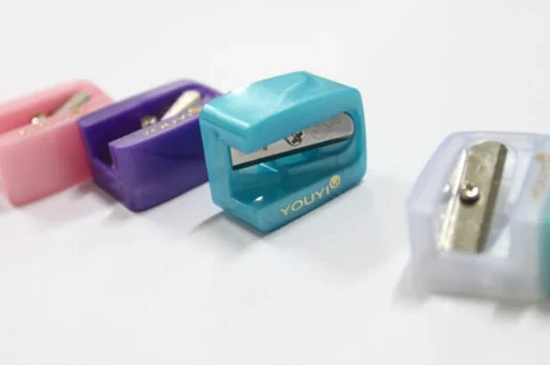 Makeup Pencil Sharpener 1Pcs/5Pcs Eye Liner Pencil Sharpener Makeup Pencil Sharpener Eyebrow Random Color