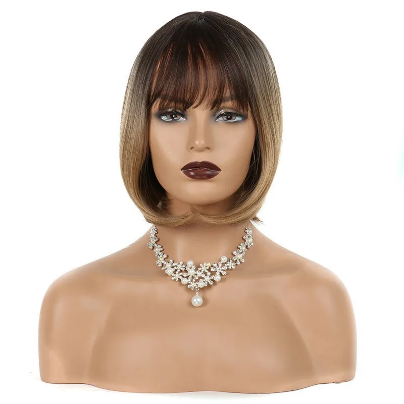 Рисунок 2 - Парик короткий прямой с челкой для женщин