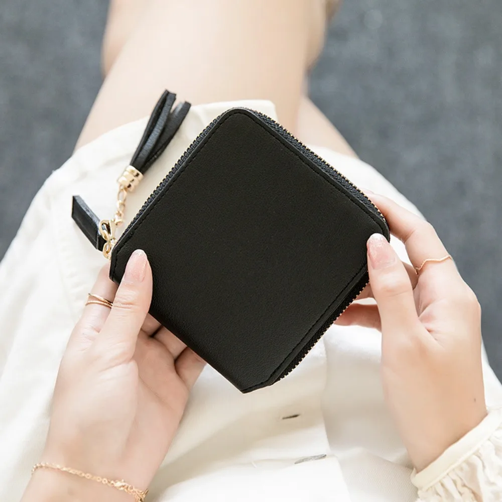 

Simplicity Zipper Wallet Fashion PU Square Tassel Short Zero Wallet Hand Holding Type Durable Korean Style