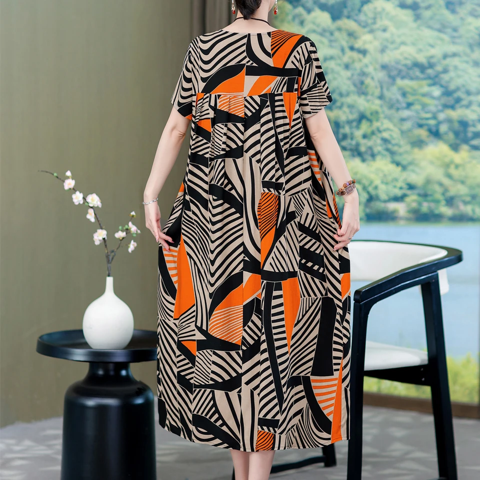 Pintura Al Óleo Mujer Con Vestido De Capas Multicolor – Obra