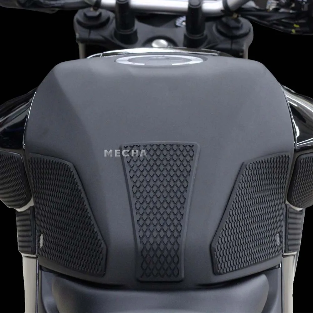 Рисунок 2 - Змеиная кожа, накладки для бака