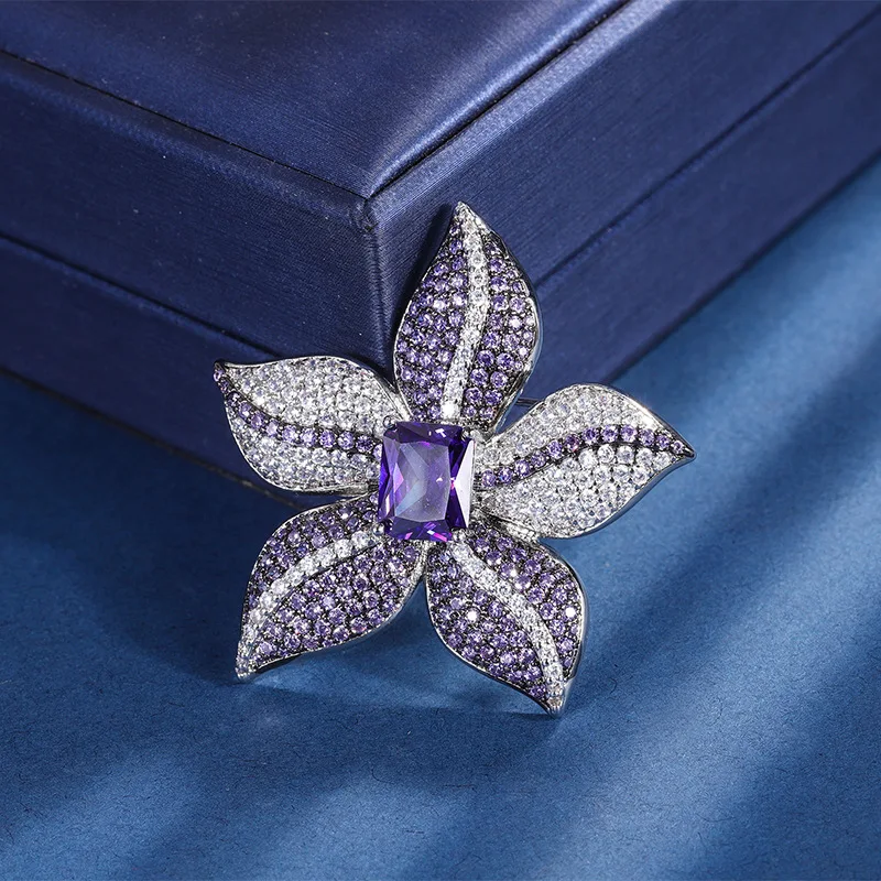

Luxury New Trend 8*10mm Amethyst Brooches for Women Vintage Gemstone High Carbon Diamond Wedding Jewelry Accessories Female Gift