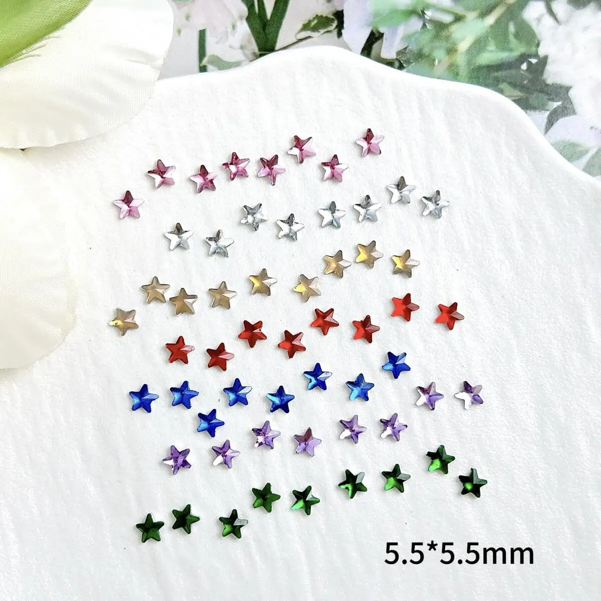 100PCS 솔리드 컬러 반투명 오각형 수지 네일 참 미니 스위트 플랫 바닥 별 네일 아트 장식 DIY 간단한 손톱