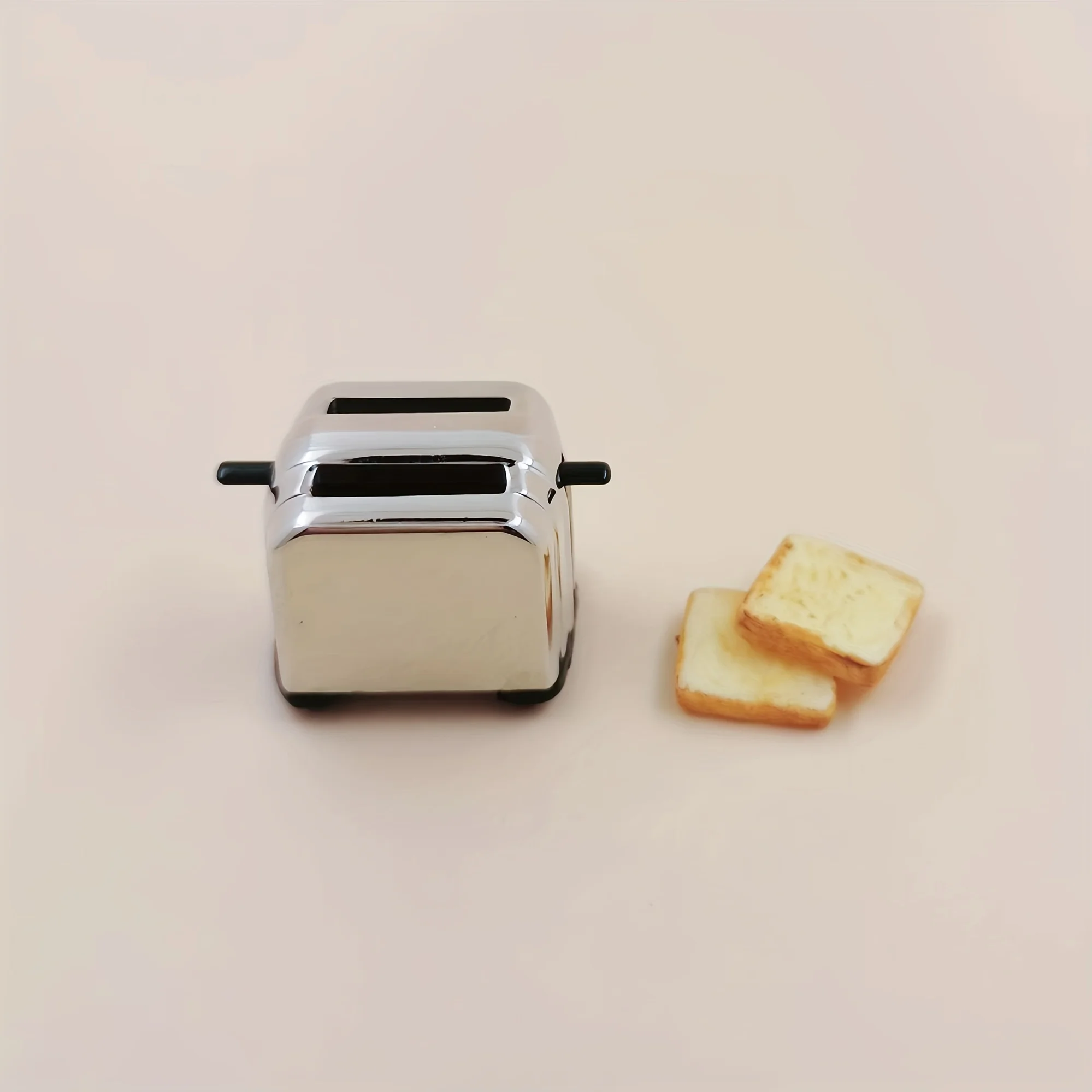1: 12 Scale Kitchen Scene Model Mini Metal Toaster Creative Mini Breakfast Toaster Doll House Accessories Simulation