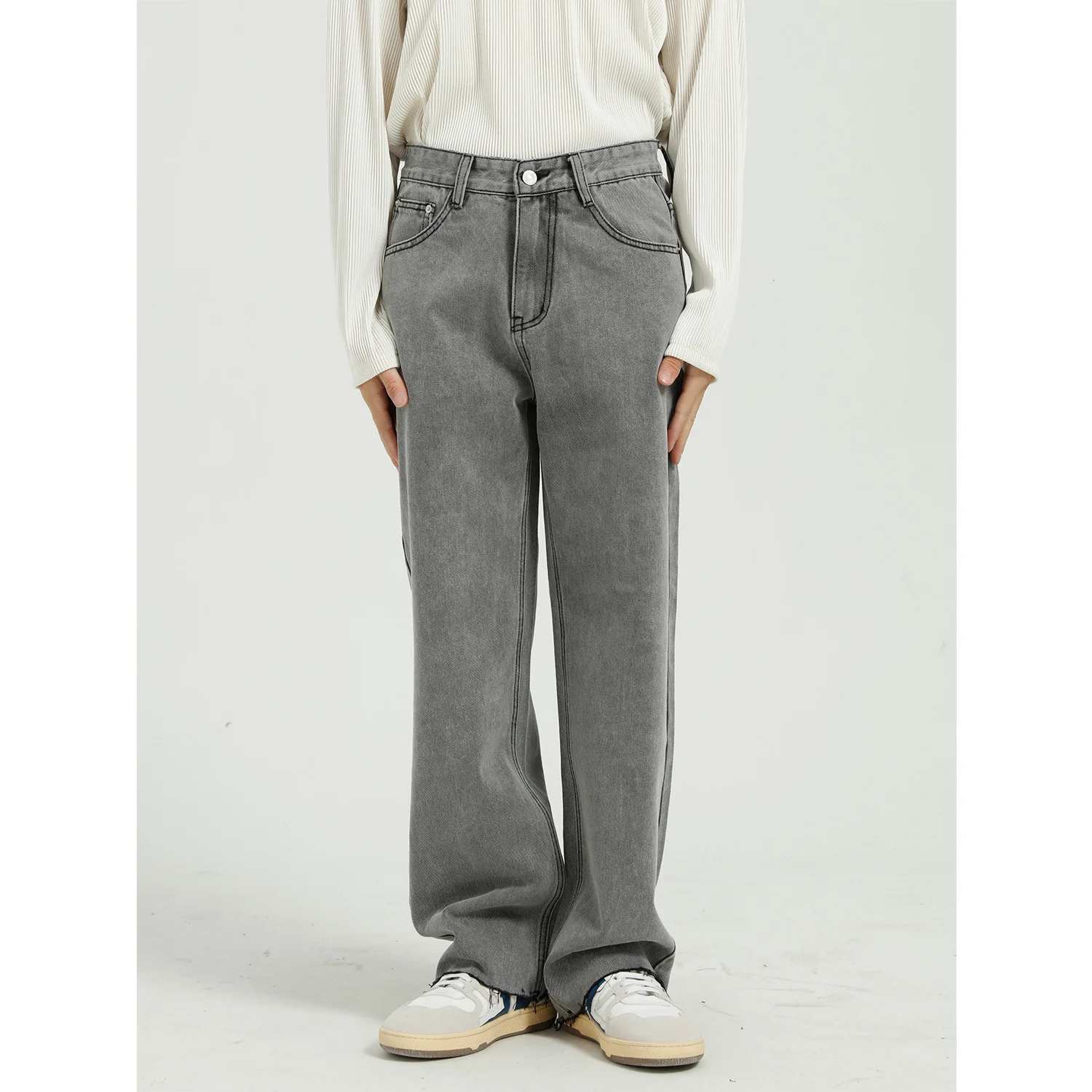 

High Quality Fashion New Korean Loose Denim Pants Straight Light Gray Raw Edge Jeans Men