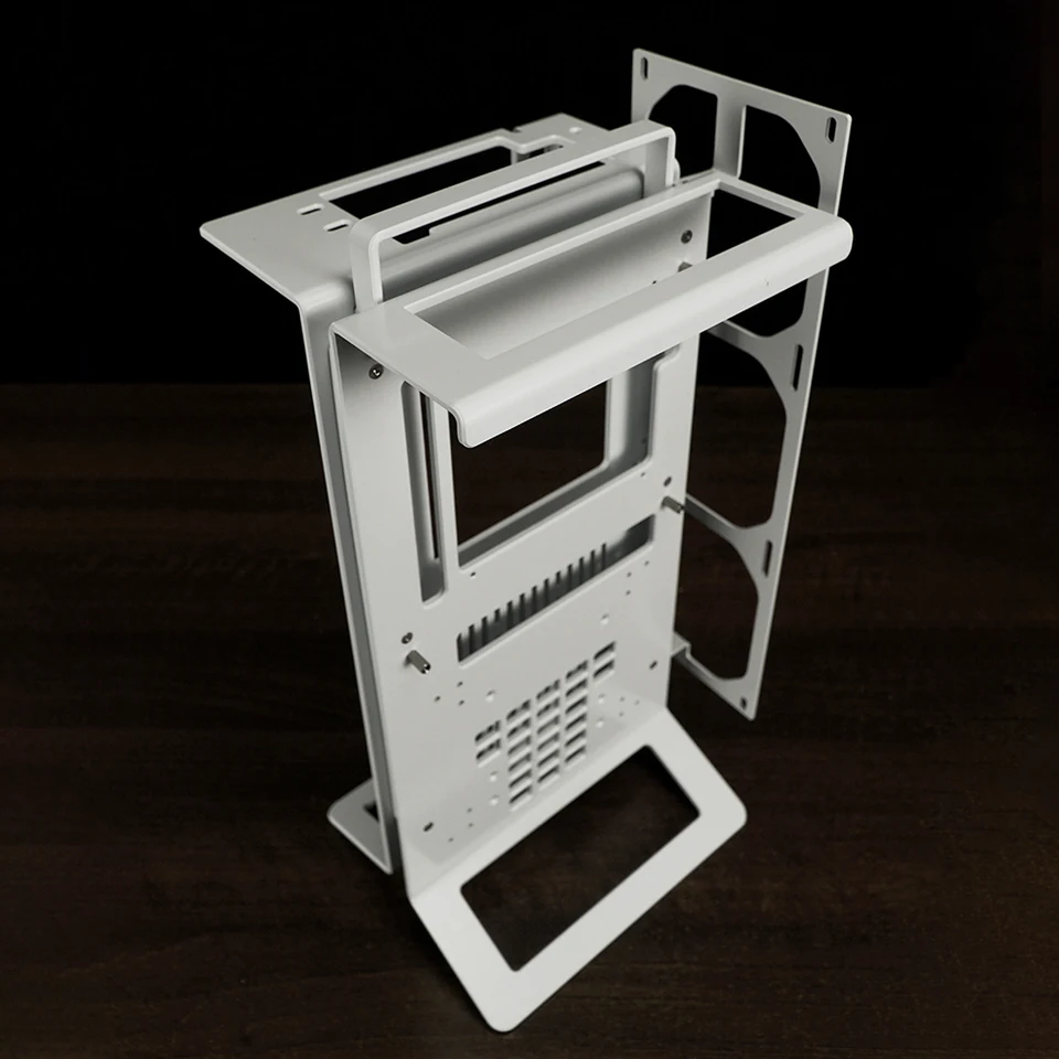 XTIA Xproto-L ケース (V2) ITX オープンレイアウト フレーム