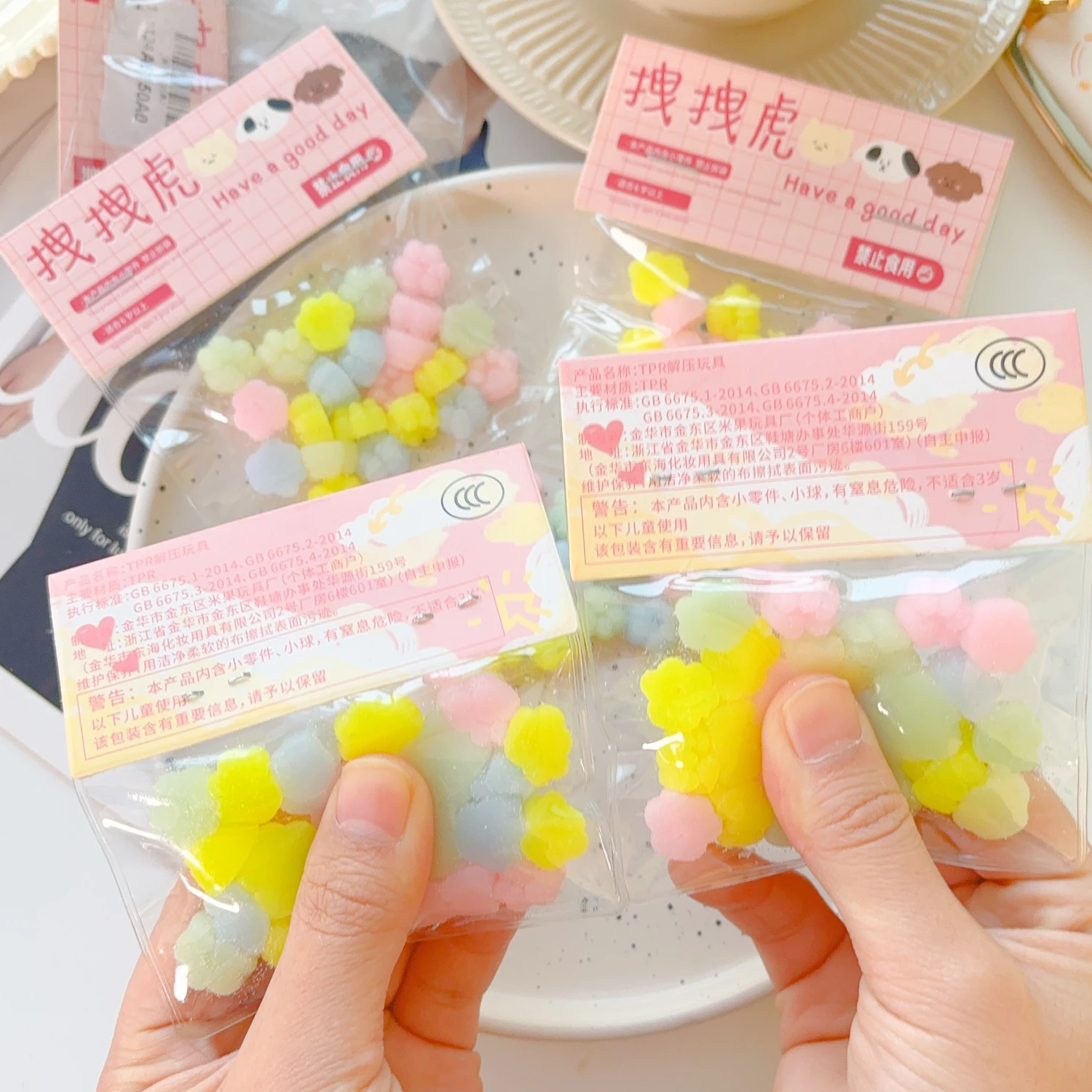 Mini Color Cat Paw Pinch Decompression Toy TPR Soft Rubber Cat Paw Colorful Finger Toy Slow Rebound To Relieve Anxiety Tools 6