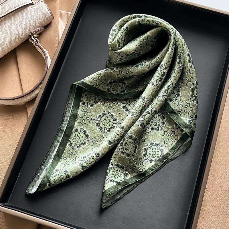 Sciarpa 100% PURA SETA DI GELSO - Sciarpa Quadrata In Seta - Sciarpa Di Seta Di Lusso Per Donna - Sciarpe Lisce E Leggere - Regalo Per Donna - Italia - Foto 11