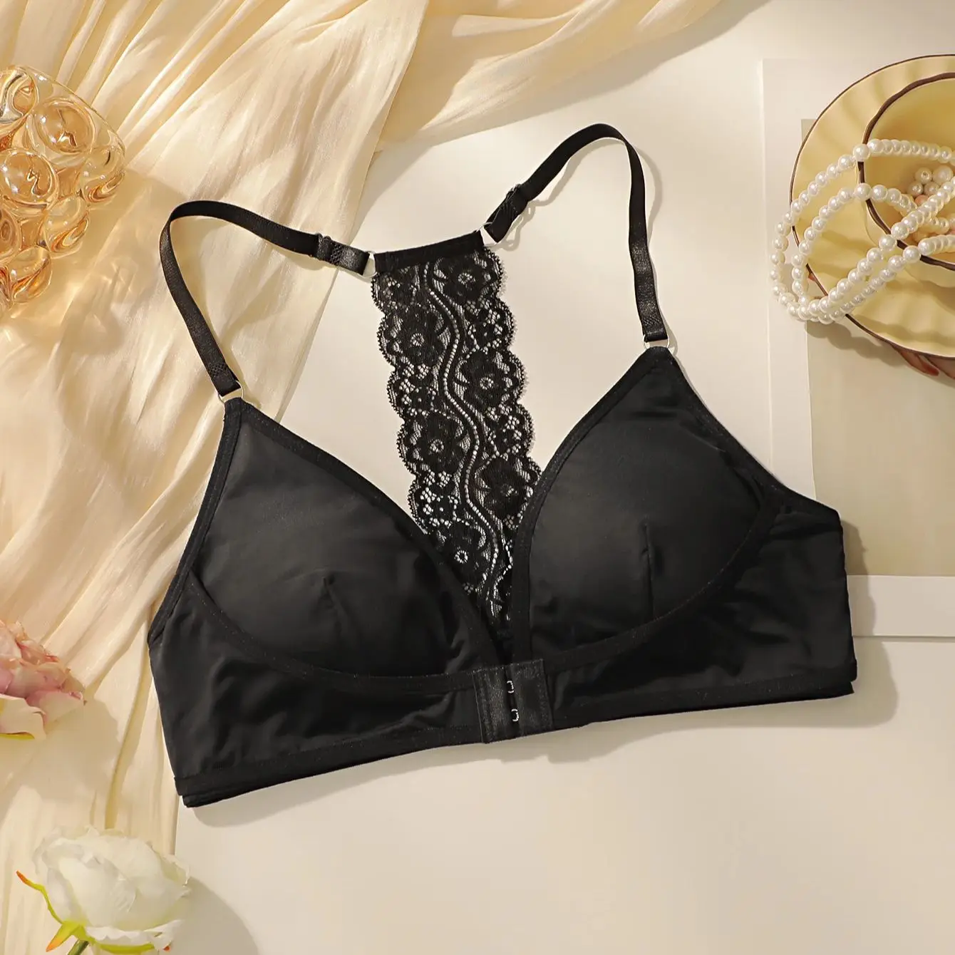 Front Closure Bras for Women No Underwire Lace Lingerie with Removable Soft Pads Comfort Wireless Bralette Everyday T Shirt Bra