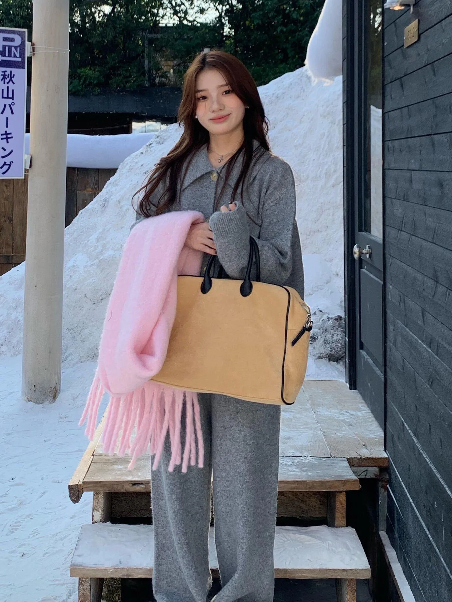 Tote Bag Women's 2025 New Autumn and Winter High-end Niche Design Large-capacity Retro Commuter Handbag