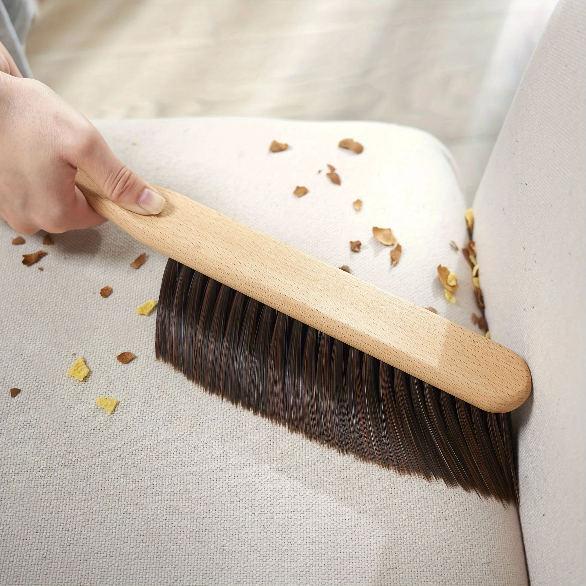 Description Picture 2 of item1pc Hand Broom Counter Duster Dusting Brush for Home Cleaning, Soft Dust Brush with Long Wooden Handle for Bed Sofa Furniture