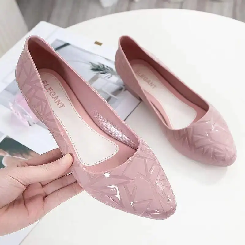 

Women's Summer Casual Shoes Baotou Medium Heel Soft Soled Non Slip Cover Foot Casual Shoes Fashionable Pointed Toe Jelly Shoes