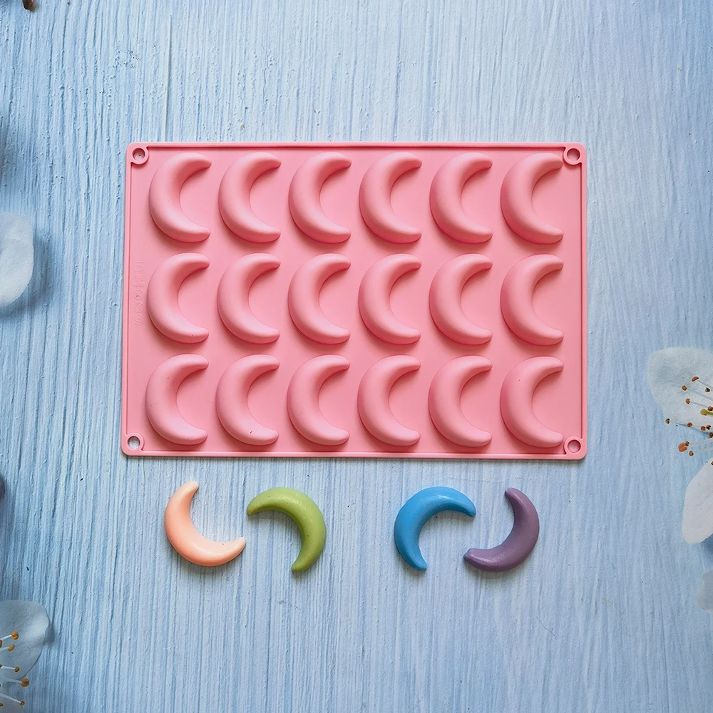 

Mini Moon Shaped Chocolate Mold DIY Silicone Candy Pudding Dessert Mold Cake Decoration Plugin Kitchen Baking Tools
