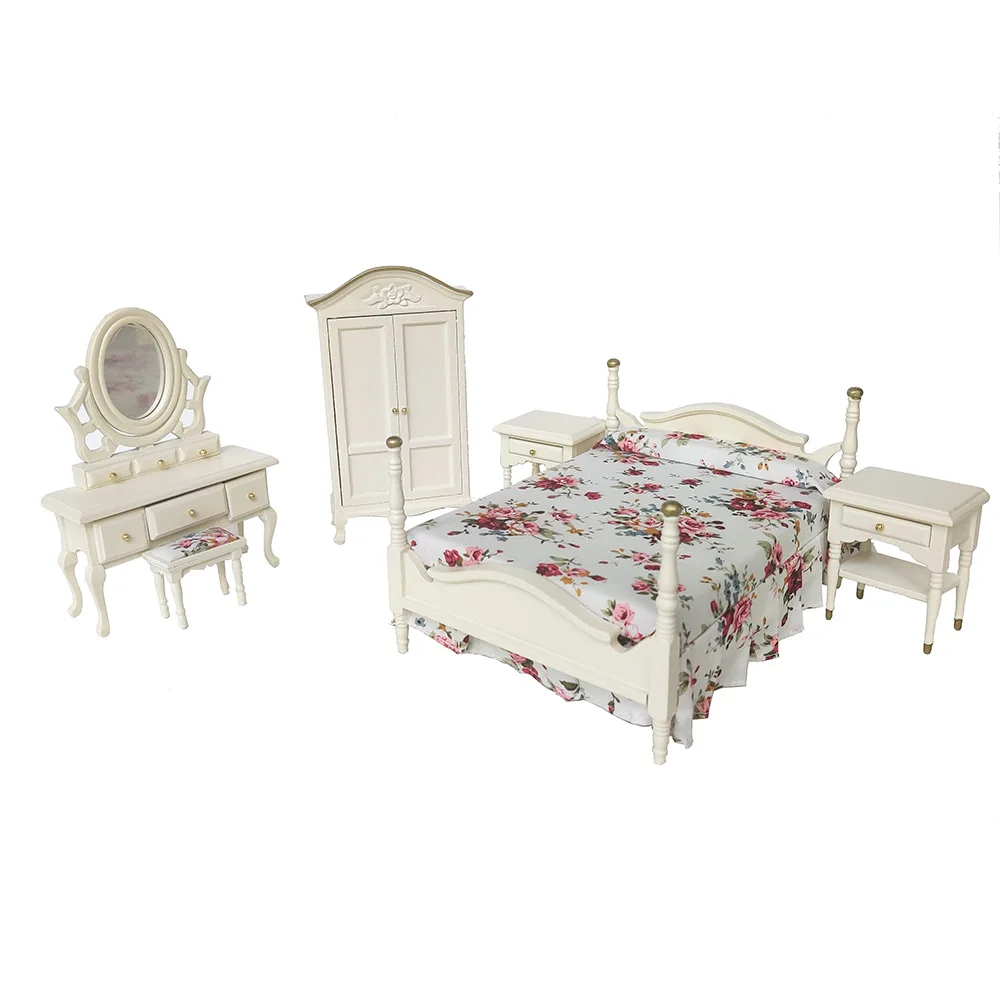 Dollhouse Furniture Queen Bed Set, Mini Bedroom Accessories for 12