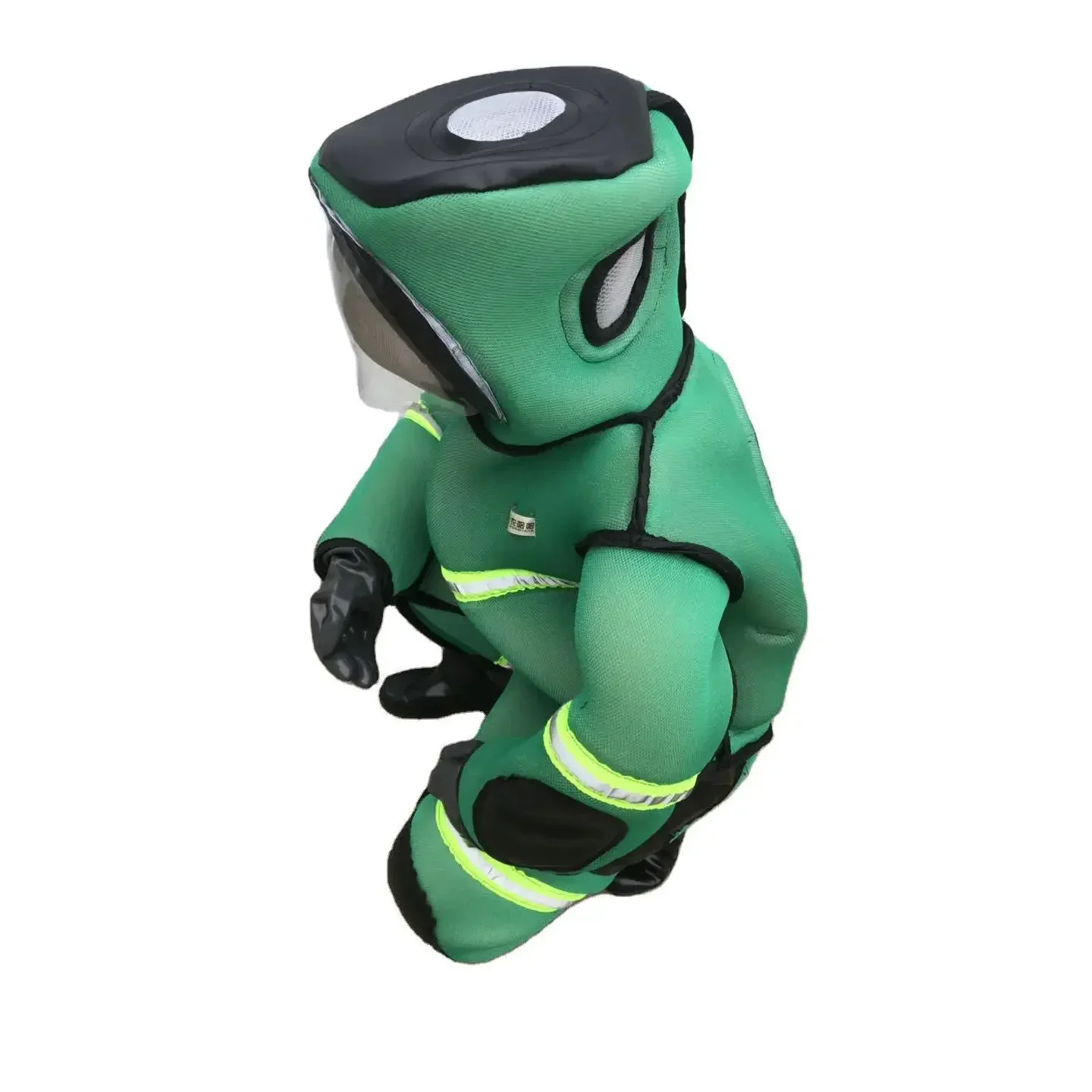 Green breathable anti-bee suit. One-piece space suit 3D mesh breathable bee suit