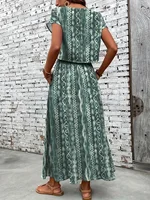 Plus Size Women's Dark Green Tie-Dye Pattern Crop Top & Maxi Skirt 2-Piece Set - Boho Casual Vacation/Daily Style (0XL-4XL) - Image 2