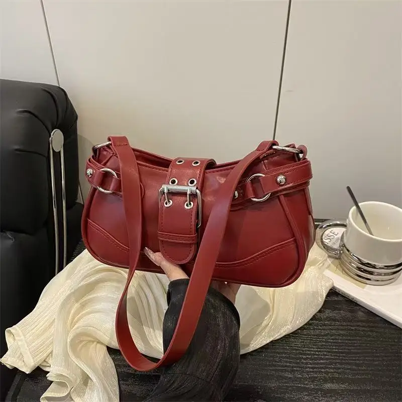 Bolsa de Ombro Feminina com Estampa Leopardo Retrô