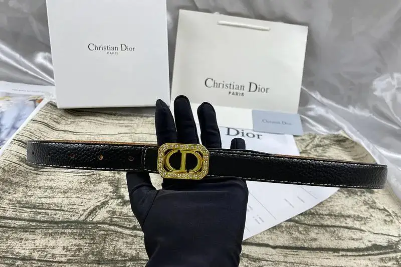 

New Women Fashion 2023 HOT Leather Belt Buckle Belts Women and men Waist Belt Thin Black Buckle Leather Belt