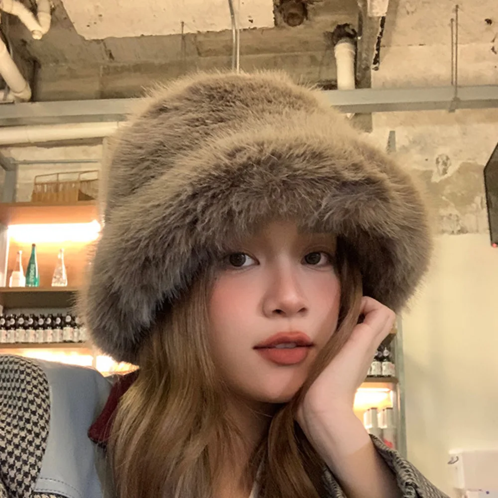 Knocking on Winter Snow Mountain Western Sichuan Tourism Plüsch-Fischer für Frauen, um sich warm zu halten und das Gesicht klein zu zeigen_voghion.com