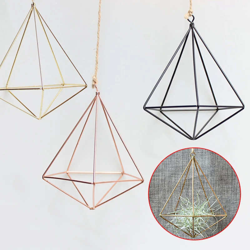

1pc Iron Geometric Hanging Flower Pot Plant Hanger Flower Hanger Wall Decoration Countyard Garden Air Plant Stand