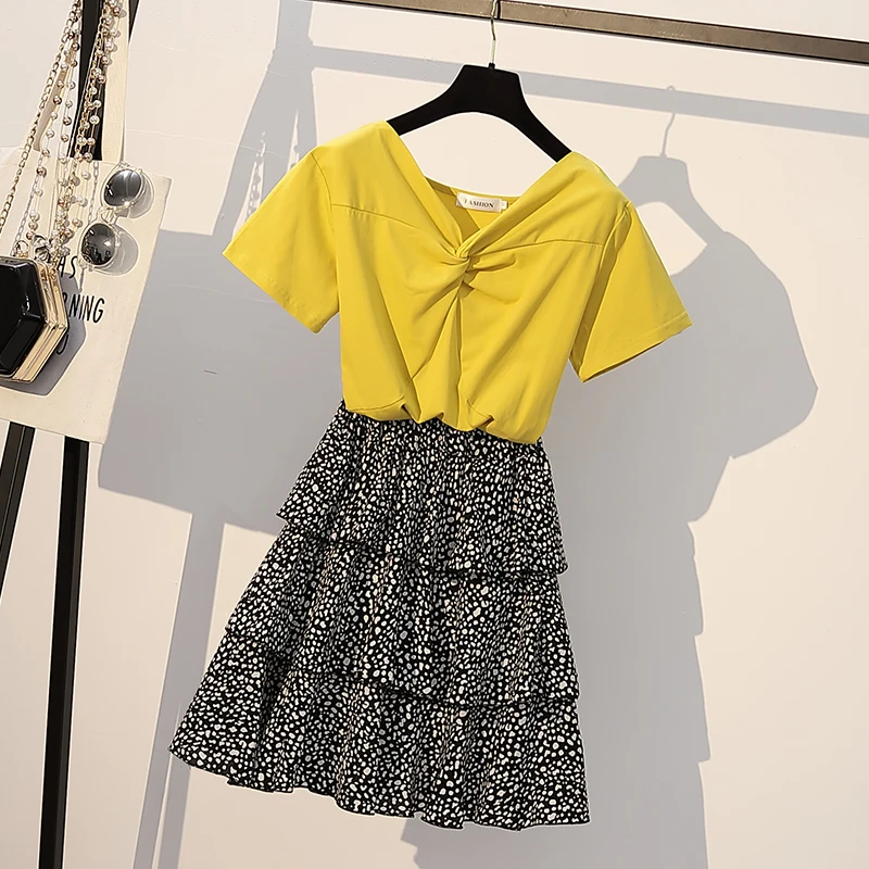 

2023 New Street Short Sleeve T Shirts+High Waist Printed Chiffon Skirts Summer Sets Women's Clothing Two-piece Suits j101