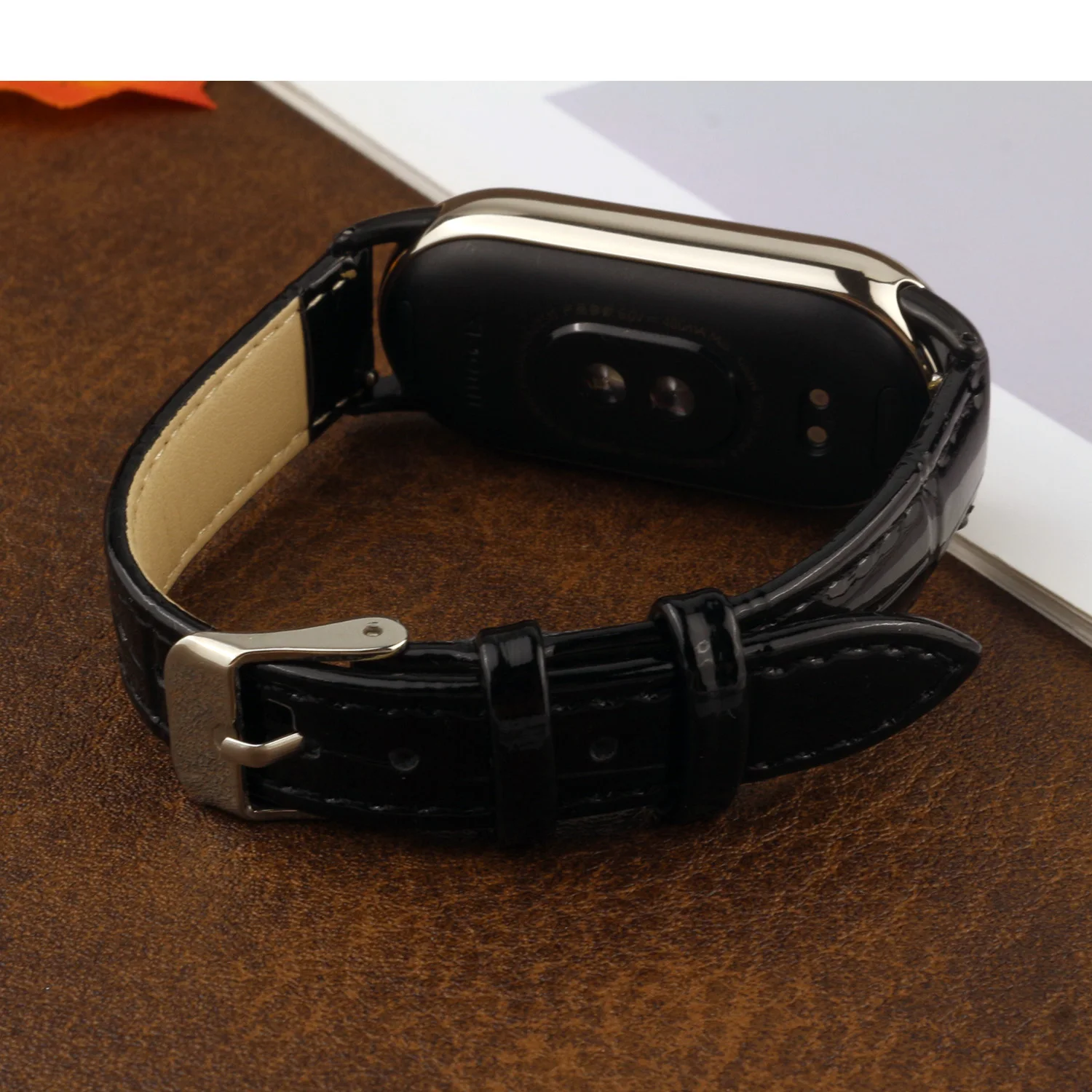 Elegant Leather Watchband Replacement Strap for Women’s Smartwatch Bracelet