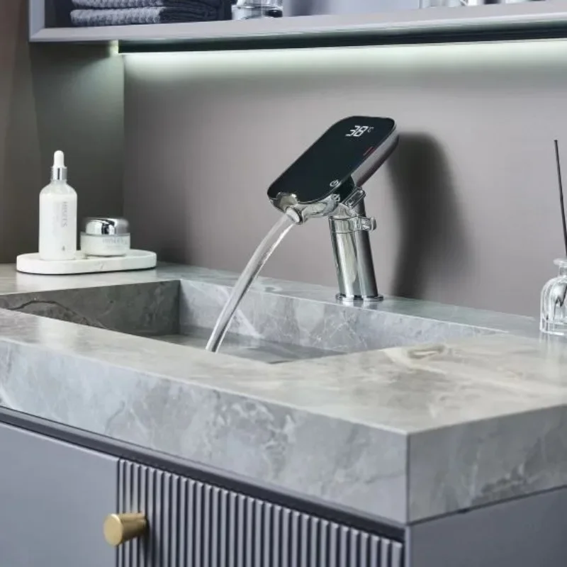 ดิจิตอลจอแสดงผลห้องน้ําตู้ก๊อกน้ําอ่างล้างหน้า Splash PROOF อ่างล้างหน้าเดี่ยวก๊อกน้ําร้อนและเย็นห้องน้ํา 1