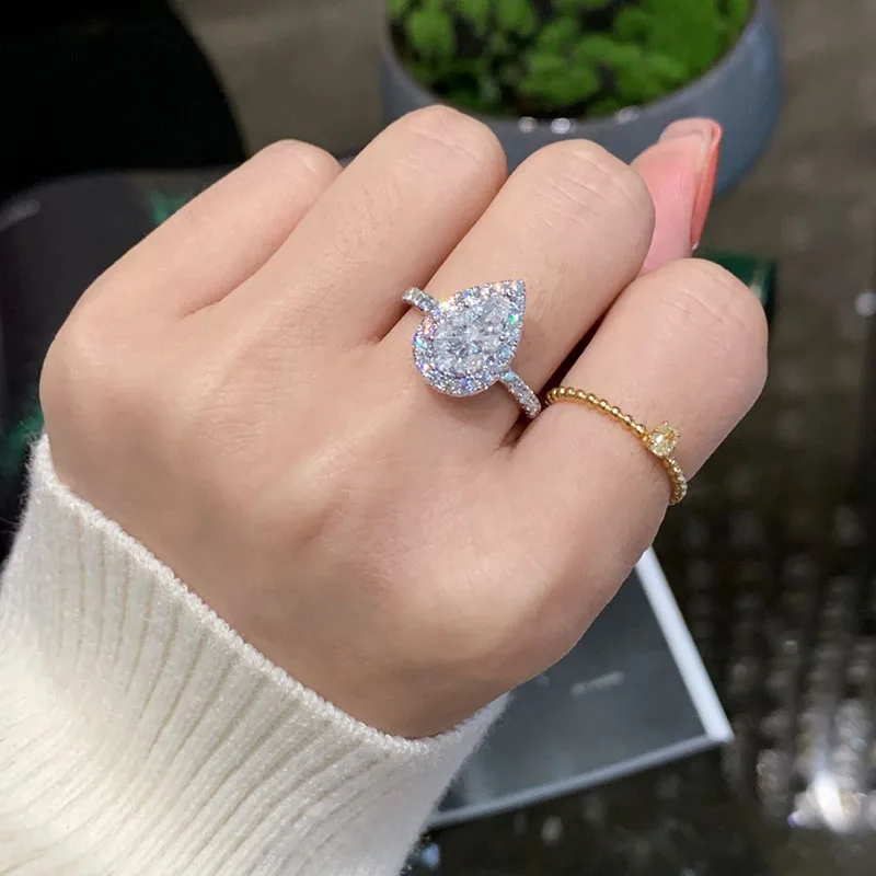 LUOWEND 100% 18K White Gold Rings Classic Pyriform Design Real Natural Diamond Ring for Women Wedding Engagement Anniversary