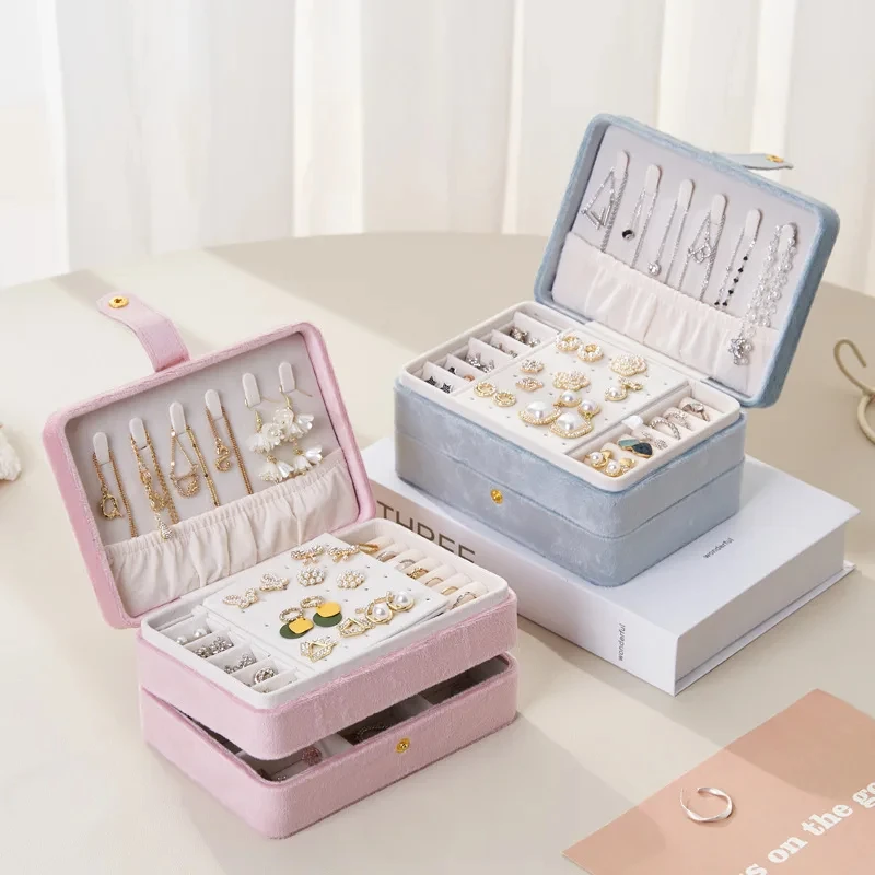 Boîte à bijoux de poche vue fermée