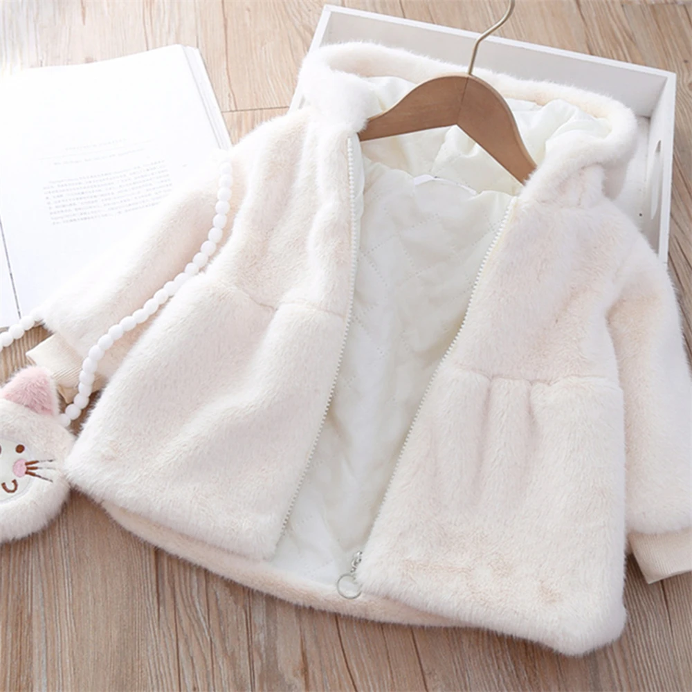 Baby Girl Winter Children'S Clothing Wool Sweater Jacket Girls' Solid Color Warm And Cute Daily Jacket+Cartoon Bag 2 Ps