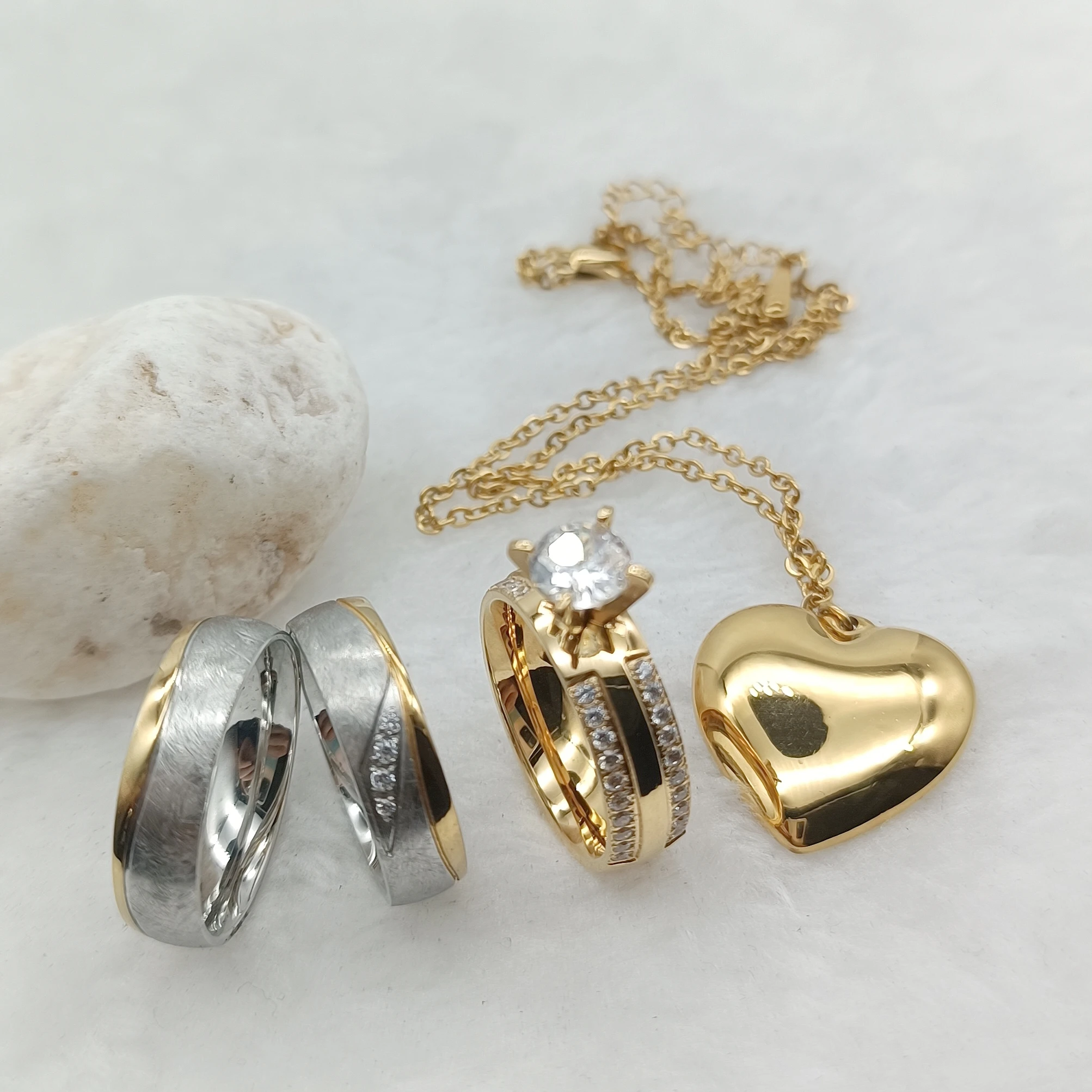 

Wedding Rings Couple Set Vintage Matte 18k Gold Plated Jewelry Sets Promise Bridal Rings For Men And Women Pendant Necklace