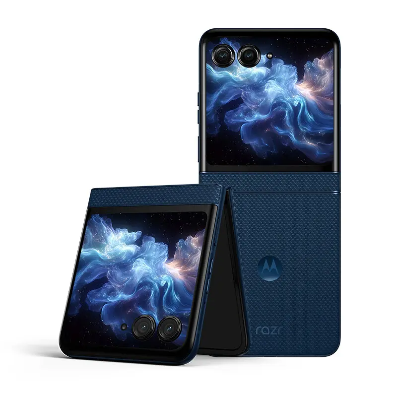 Motorola | 3.6-inch Foldable Phone Mobile Phone 50 Million Pixel Pantone Custom Color ราคา 22,479 บาท*ส่งฟรี