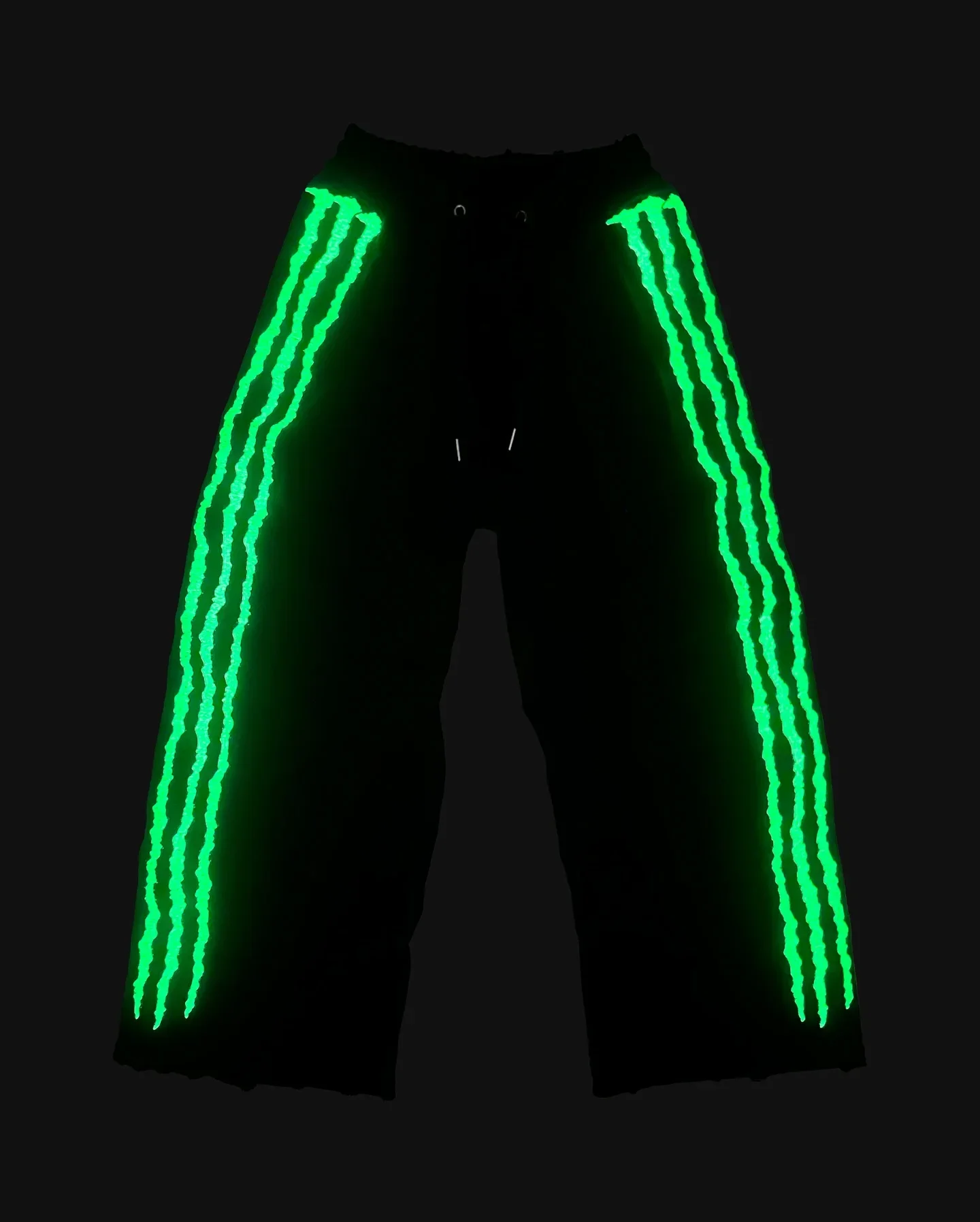 【DISCERNMENT】Leo Curved Cut Sweatpants Hip Hop Personality Claws Three Stripes Embroidered