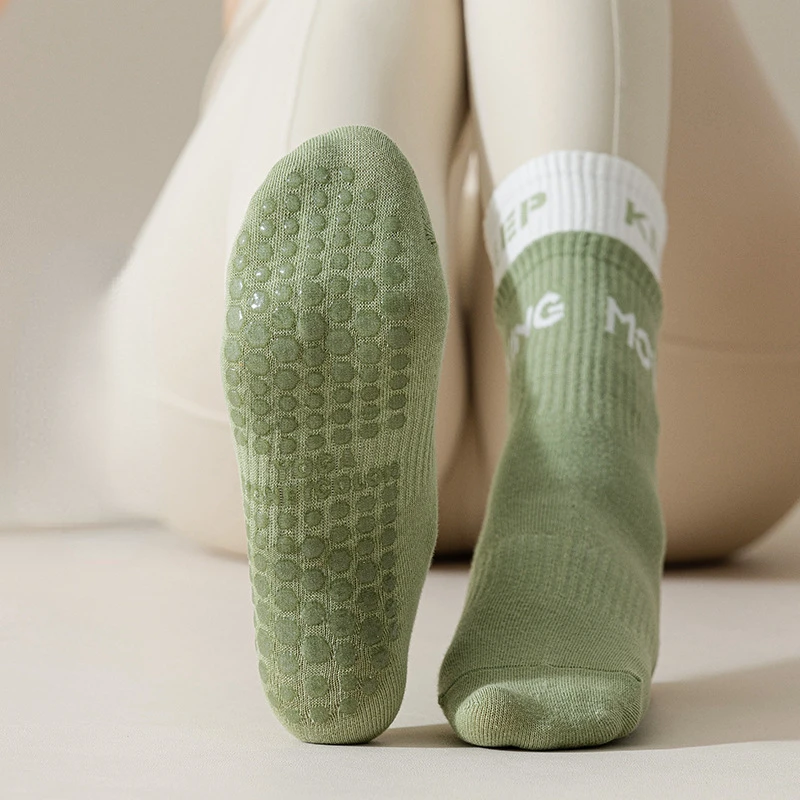 

Cotton Woman Pilates Yoga Sports Socks Mid-tube Bottom Professional Non-slip Silicone Indoor Fitness Socks Gym Floor Dance Socks
