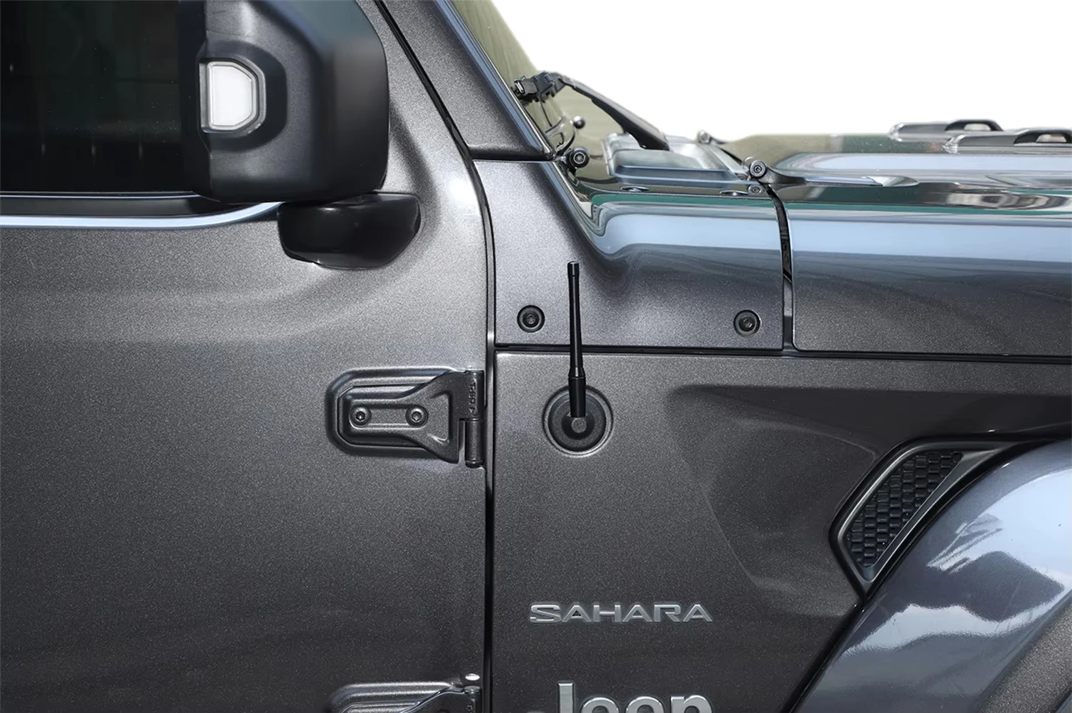 Car Antenna Aluminum 6.29 Inch Antenna For Jeep Wrangler JL 4XE Gladiator JT AM FM Black Shorter Antenna 1PCS