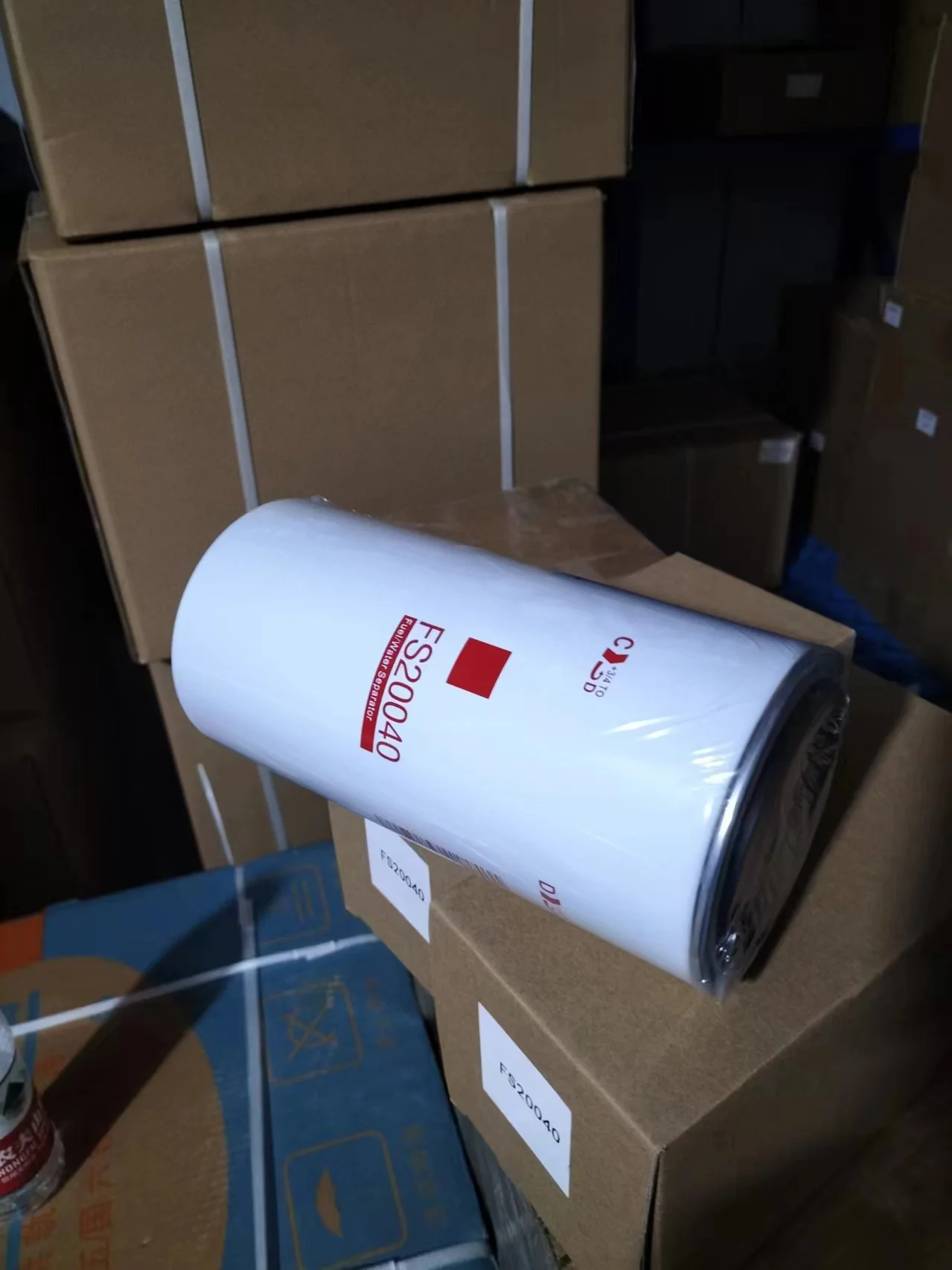 FS20040 Fuel water separator Compatible with INTERNATIONAL Truck Engine,Replace LT HX HV RH Prostar and late 9900 Cummins FleetG