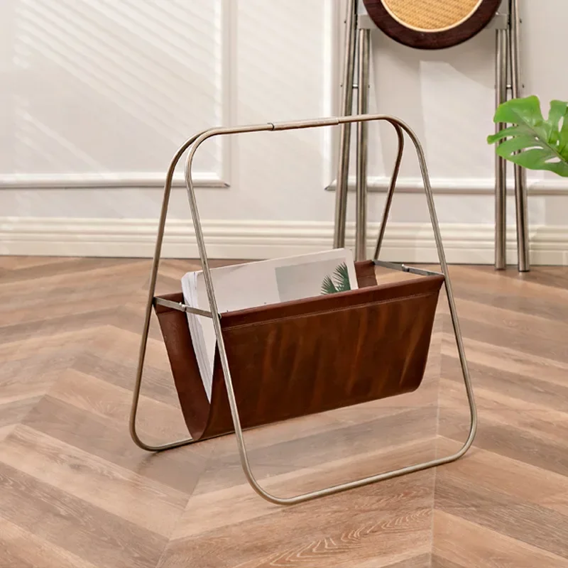 

High Quality Metal Leather Rack Floor Magazine Stand Ornament Handmade Newspapers Storage Holder Corner Shelf for Bathroom