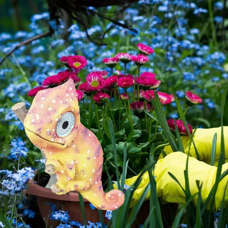 

Simulation Lizard Garden Decor Outdoor Lizard Chameleon Balcony Layout Statue Garden Decoration LED Lights Gardening Supplies